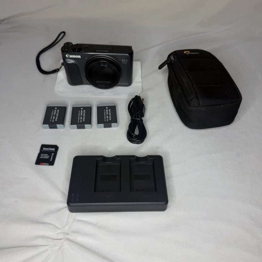 canon-powershot-sx720-hs-20-3mp-40x-zoom-wifi-compact-digital-camera - Image 1