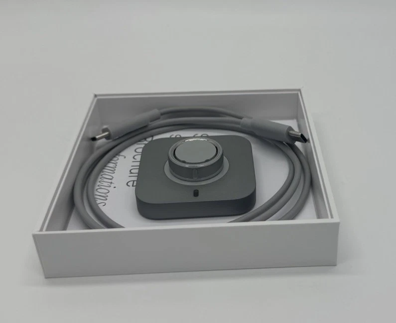 Oura Ring Gen 4 - Silver - Size 9 - Image 1