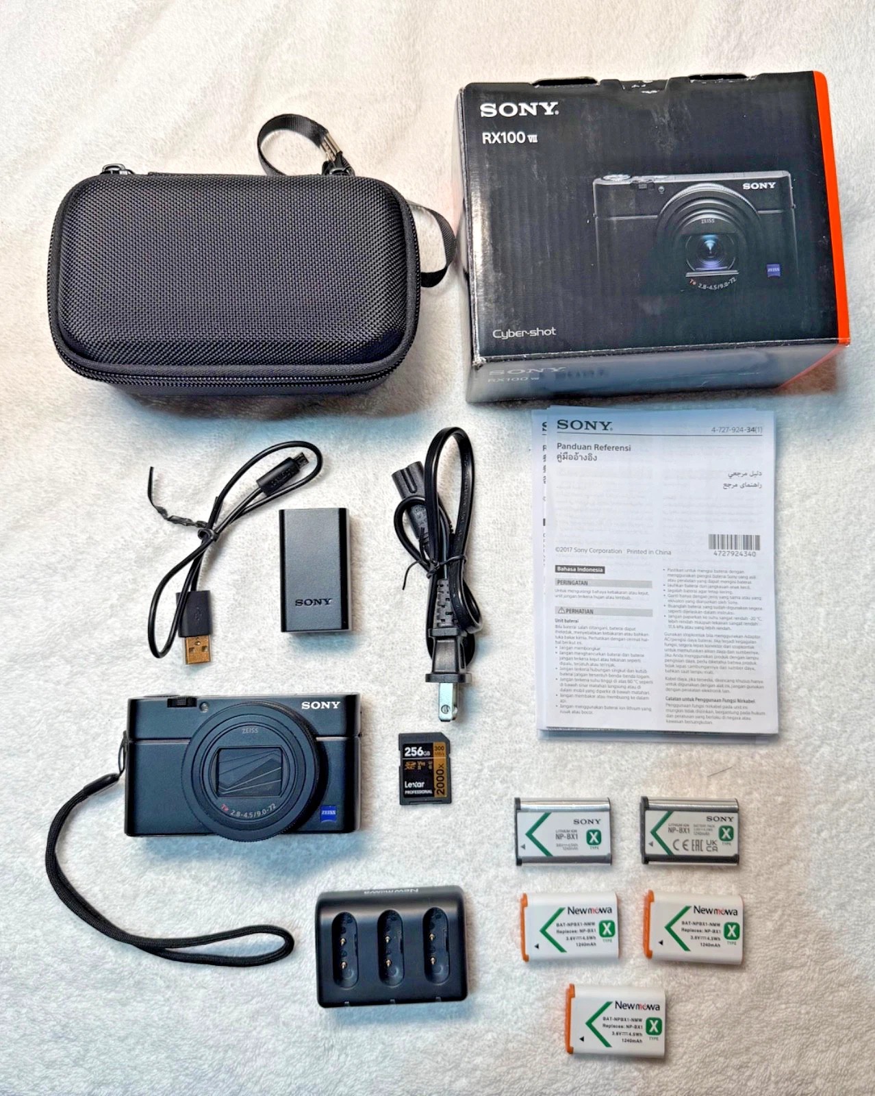 Sony RX100 VII Open Box – 5 Batteries, Charger, 256GB SD, Case - Image 1