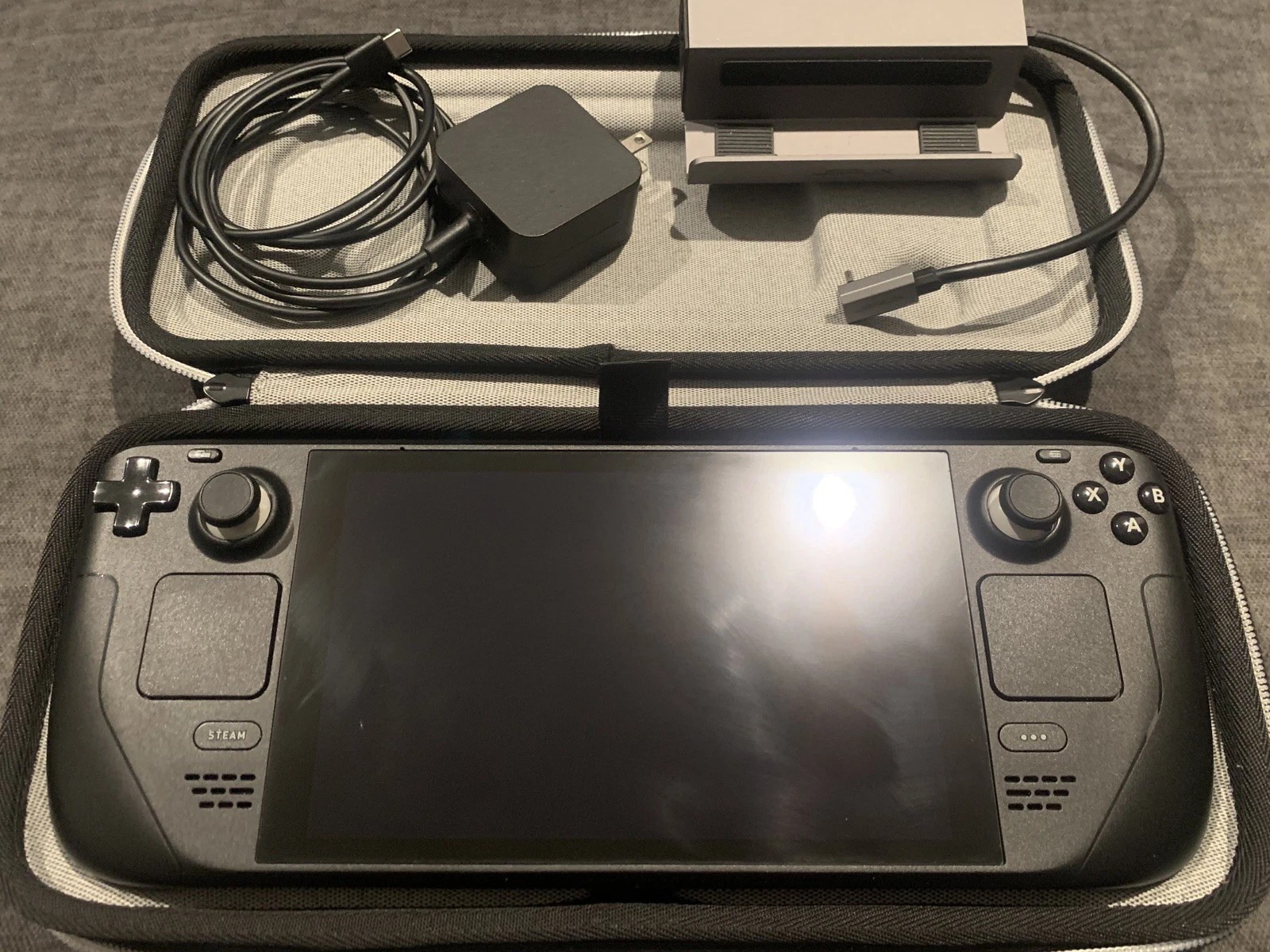 Valve Steam Deck LCD 512GB + JSAUX Dock – Official Charger & Carrying Case - Image 1